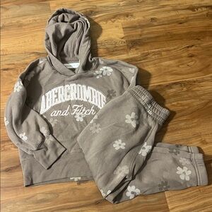 Abercrombie & Fitch Brown Floral Lounge Set